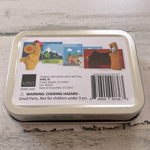 NEW! Puppet Show for Ages 3+; Two Knit Finger Puppets, 4 Stand-Up Scenes 🐰 🦜 - Picture 2 of 4